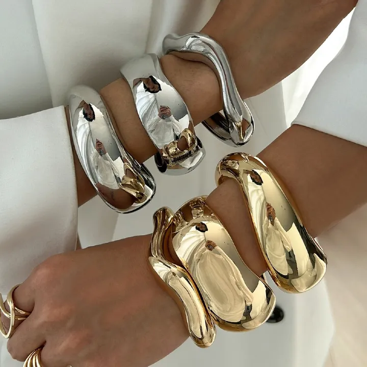 Vintage Brown Coffee Irregular Acrylic Resin Chunky Bangles for Women Goth Geometric Charm Hand Bracelets Couple Jewelry R0845