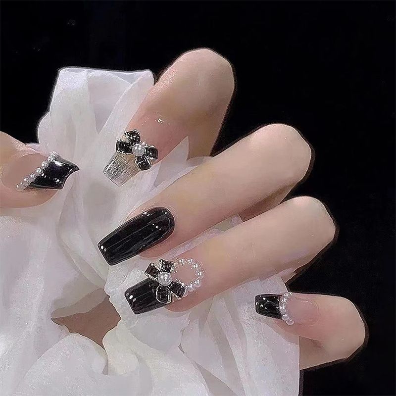 24Pcs Pink Leopard Print French Tips False Nails Short Square Head 3D Black Bowknot Fake Nails Acrylic Full Cover Press on Nails E0163