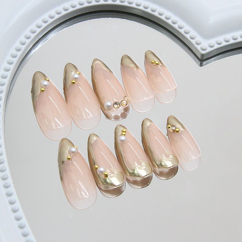 24Pcs Golden French Fake Nail with Almond Head Design Simple Oval False Nails Wearable Press on Nails Full Cover Nail Tips E0186