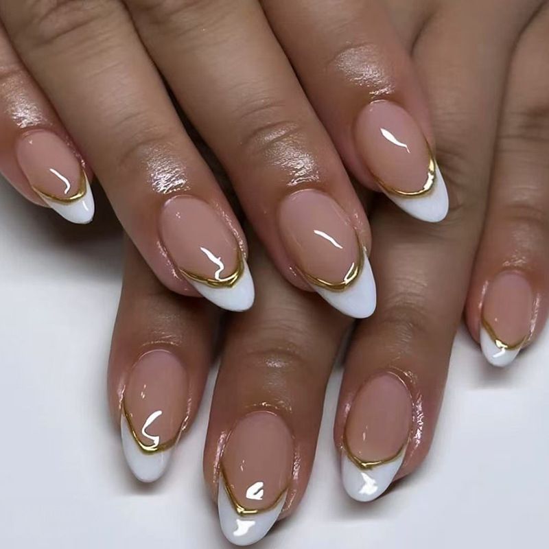 24Pcs Golden French Fake Nail with Almond Head Design Simple Oval False Nails Wearable Press on Nails Full Cover Nail Tips E0186