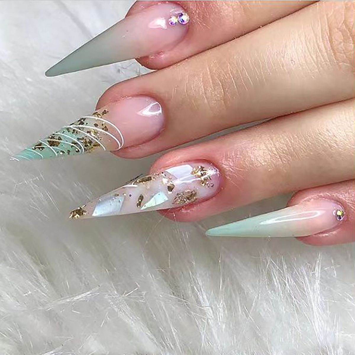 24pcs/set Medium long fake nails Gradient pink red blue flowers heart for Autumn Winter almond ballet tips press on false nail E0112A view 3