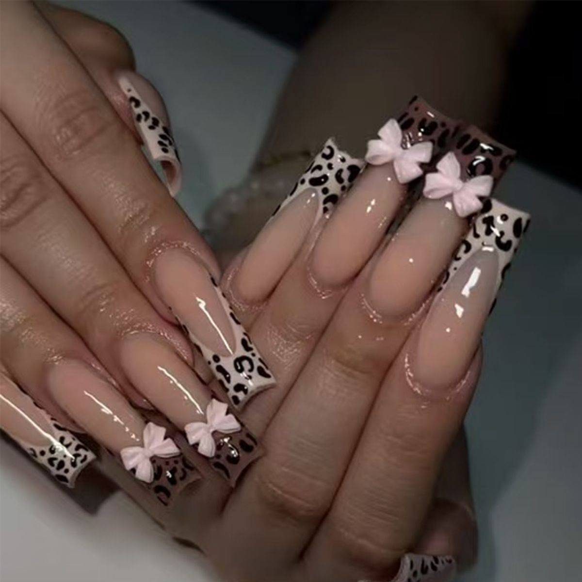 24Pcs Long Coffin False Nails Star Heart with Rhinestones French Design Wearable Fake Nails Glitter Press on Nails Tips Art E0115A