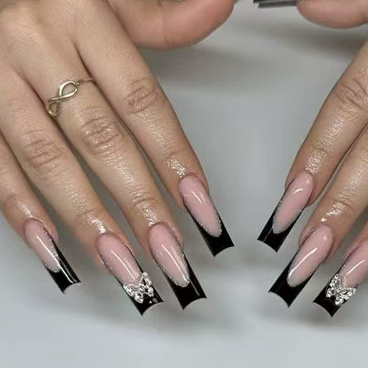 24Pcs Long Coffin False Nails Star Heart with Rhinestones French Design Wearable Fake Nails Glitter Press on Nails Tips Art E0115A