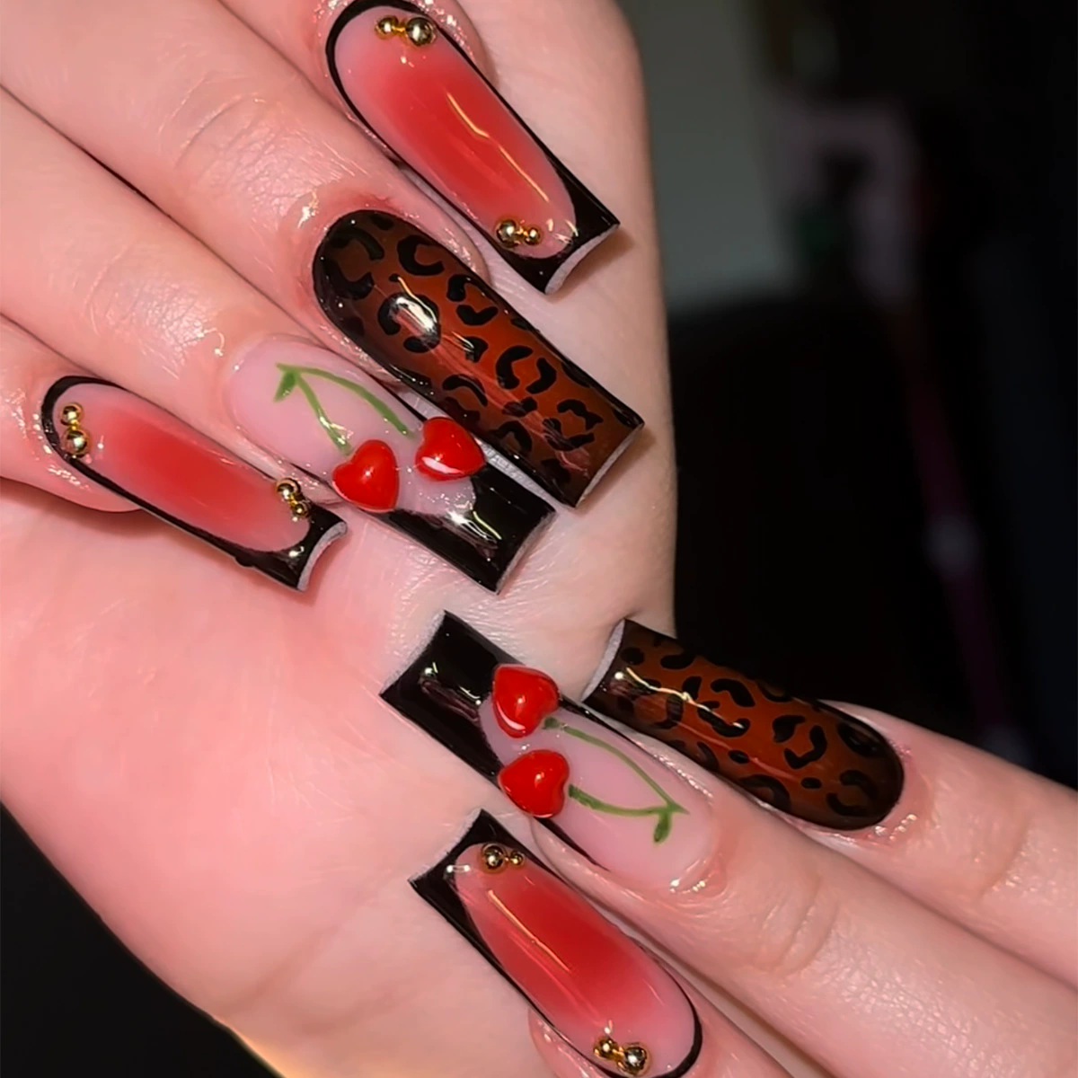 24Pcs Long Coffin False Nails Star Heart with Rhinestones French Design Wearable Fake Nails Glitter Press on Nails Tips Art E0115A