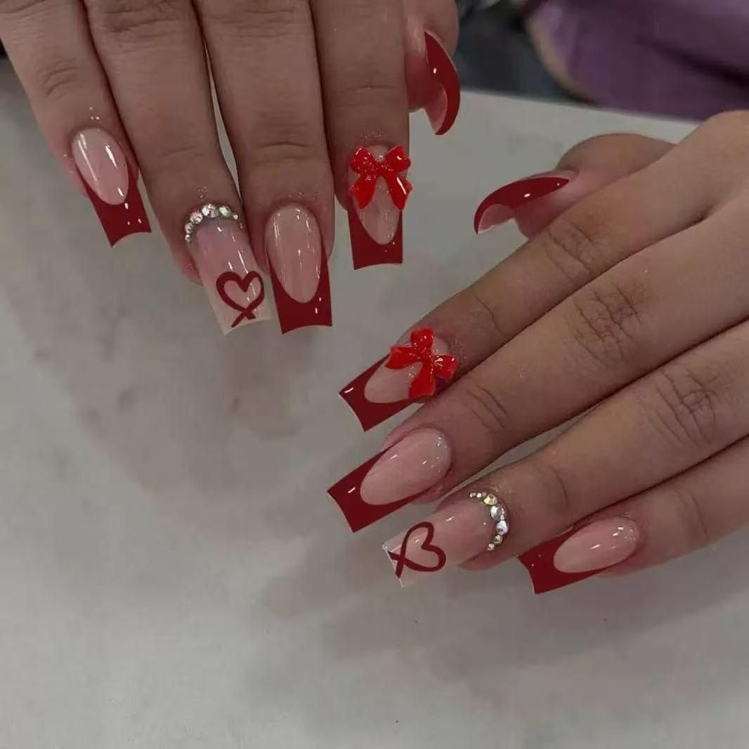 24pcs Heart Bow Press-On Nails Short Almond Black Fake Nail Y2K Full Coverage Nail Tips Removable Wearable Nail for Women&Girl E0171 view 7