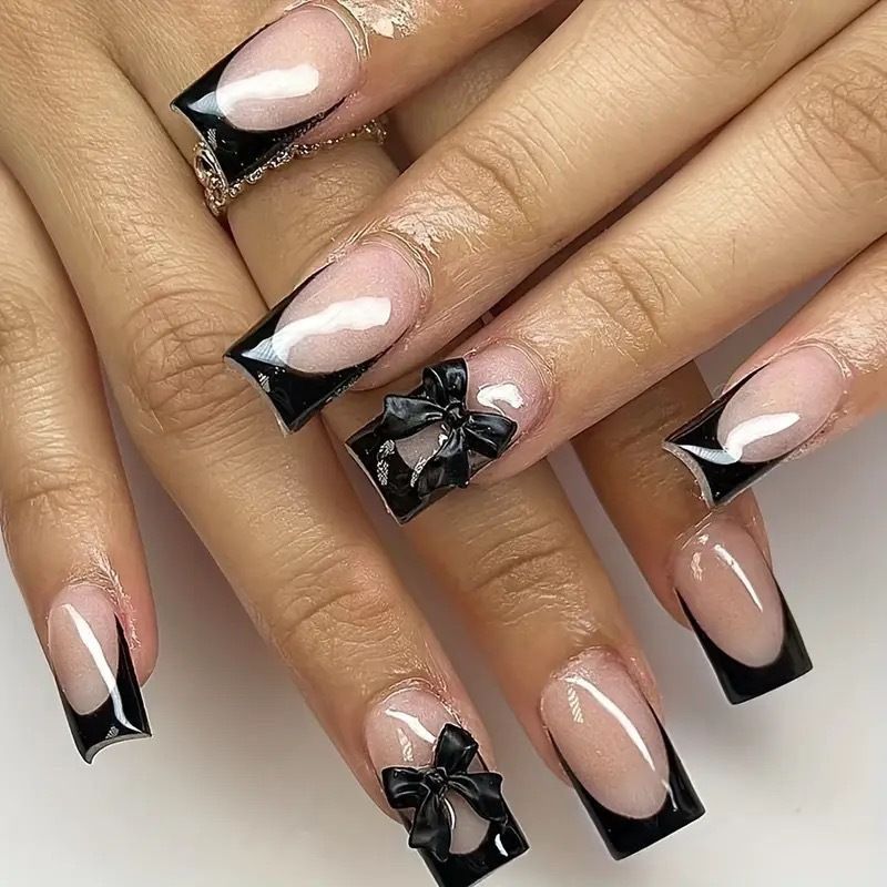 24pcs Heart Bow Press-On Nails Short Almond Black Fake Nail Y2K Full Coverage Nail Tips Removable Wearable Nail for Women&Girl E0171 view 2