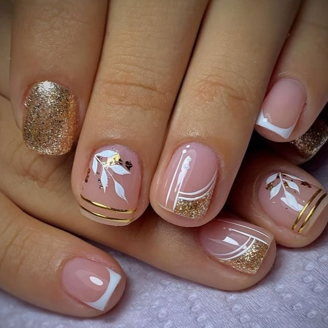 24Pcs/Set Short French Wearing Fake Nails Art Pink Gentle Girl Glitter Pearlized Press on Nail Tips Cute Natural Sweet Ins Style E0110