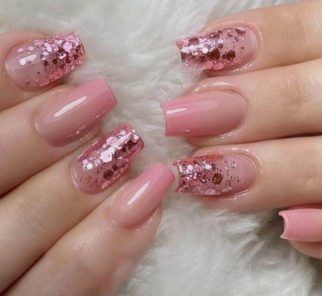 24Pcs Short Square Glitter False Nails French Glitter Wearable Fake Nails Acrylic Full Cover Women Ballet Press on Nails Tips E0132A