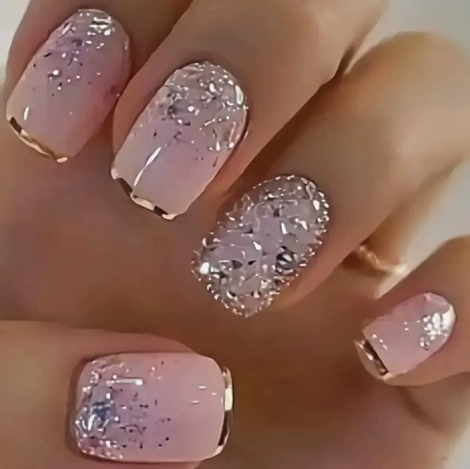 24Pcs Short Square Glitter False Nails French Glitter Wearable Fake Nails Acrylic Full Cover Women Ballet Press on Nails Tips E0132A