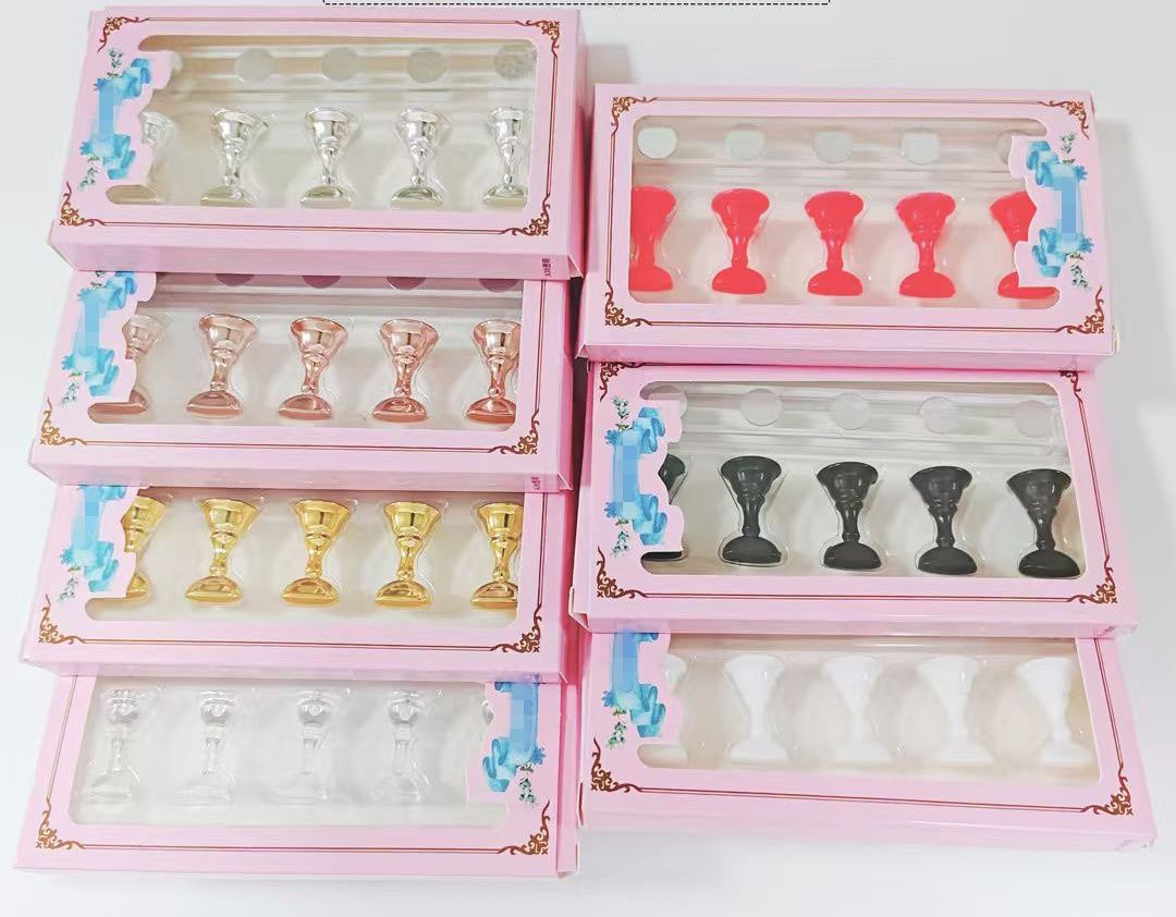 5pcs Magnetic Nail Stand for Press On Nails Display Fake Nail Nail Tips Practice Holder with Reusable Putty Nail Beginner Diy E0160