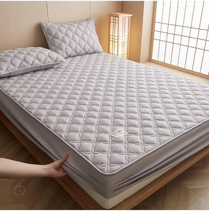 Waterproof Mattress Protector & Cover - Terry Cotton Surface, Fitted Sheet Style, Machine Washable  Breathable, and Noiseless Protection for Your Bed