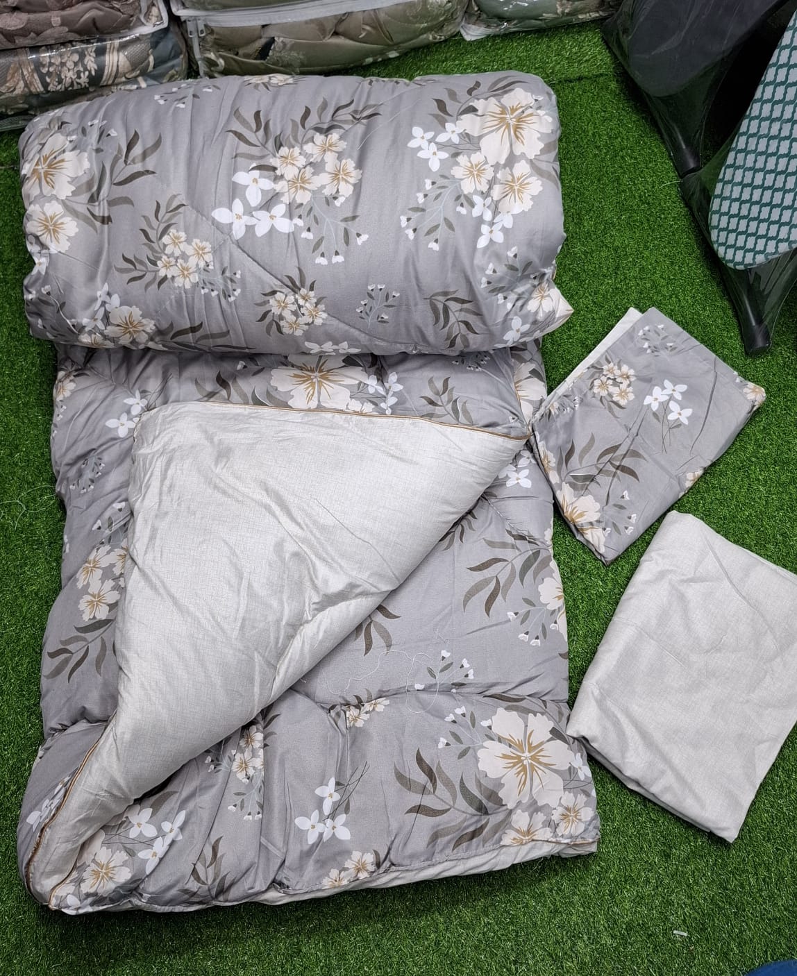 5 by 6 Deluxe Duvet Set with Bedsheet & 2 Pillowcases – Soft, Warm & Elegant Bedding for a Perfect Night’s Sleep