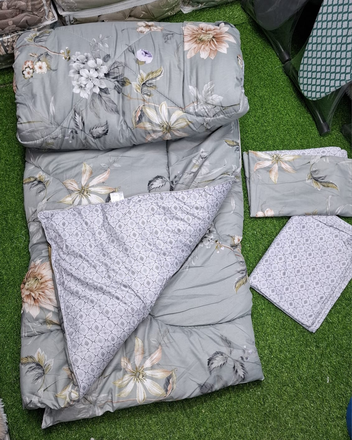 5 by 6 Deluxe Duvet Set with Bedsheet & 2 Pillowcases – Soft, Warm & Elegant Bedding for a Perfect Night’s Sleep