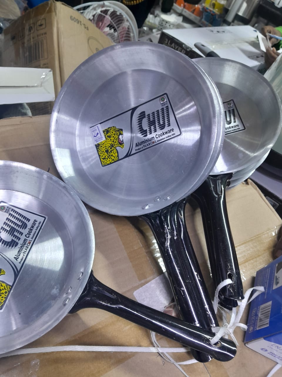 Stainless Steel Frying Pan - Deep Flat Skillet for Eggs, Chapati, PanCake, and General Frying - Heat Resistant & Easy Clean Kitchen Pan