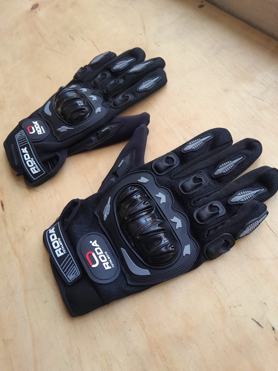 ProGrip Motorcycle Non-Slip Gloves - Hard knuckle armor, Carbon fiber panels, Padded Palms for impact Resistance Non-Slip, Breathable & Armored for Sport Biking, Cycling & Racing (Men/Women