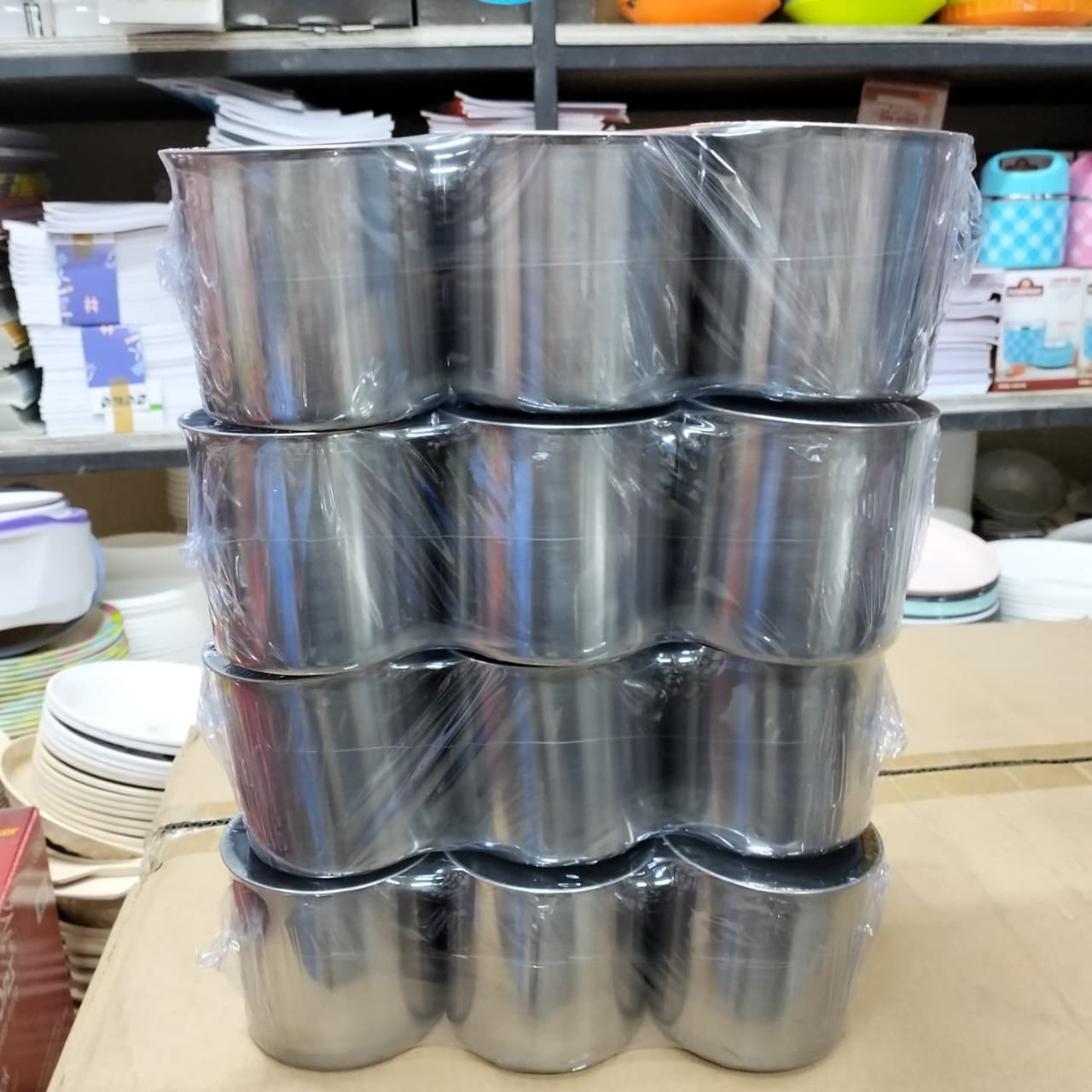 9CM stainless steel mug 12pcs Stainless steel cup is free of toxins and safe for daily use Stainless steel cup is free of toxins and safe for daily use 

Lightweight design

Rust and stain resistanc