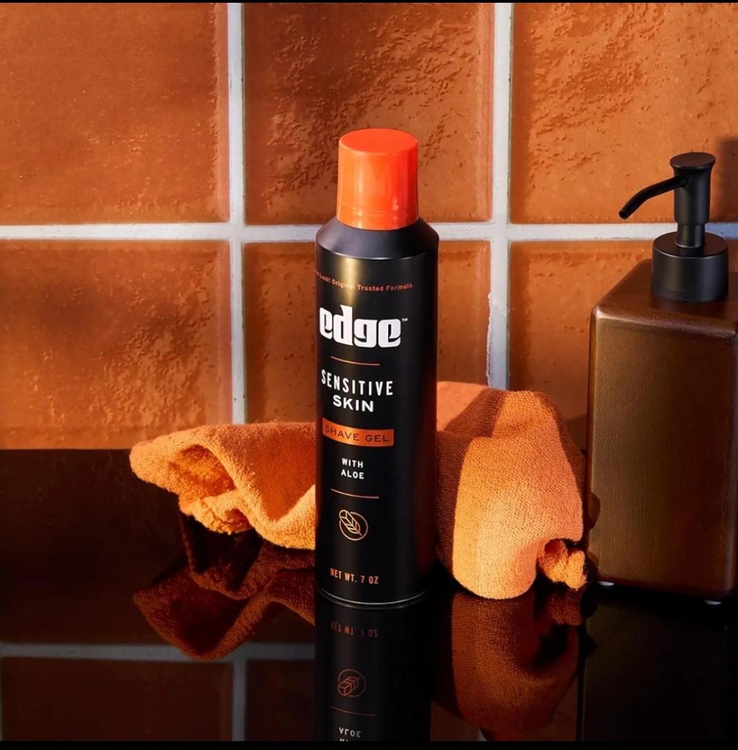 Shaving Gel for Men. Sensitive Skin with Aloe Vera. Moisturizes, Protects and Soothes To Help Reduce Skin Irritation. 2.7 Ounce.