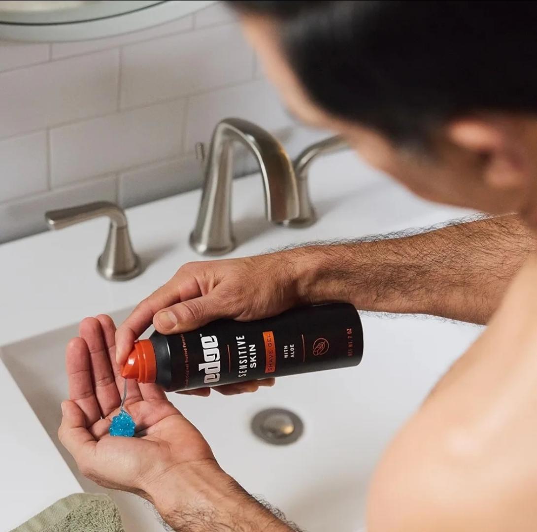 Shaving Gel for Men. Sensitive Skin with Aloe Vera. Moisturizes, Protects and Soothes To Help Reduce Skin Irritation. 2.7 Ounce.