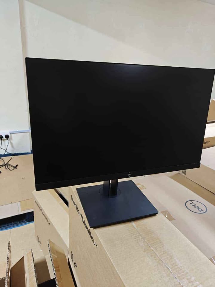 DELL P2419H 24 Inch Edge To Edge Frameless Monitor, FHD 1920 X 1080 At 60Hz