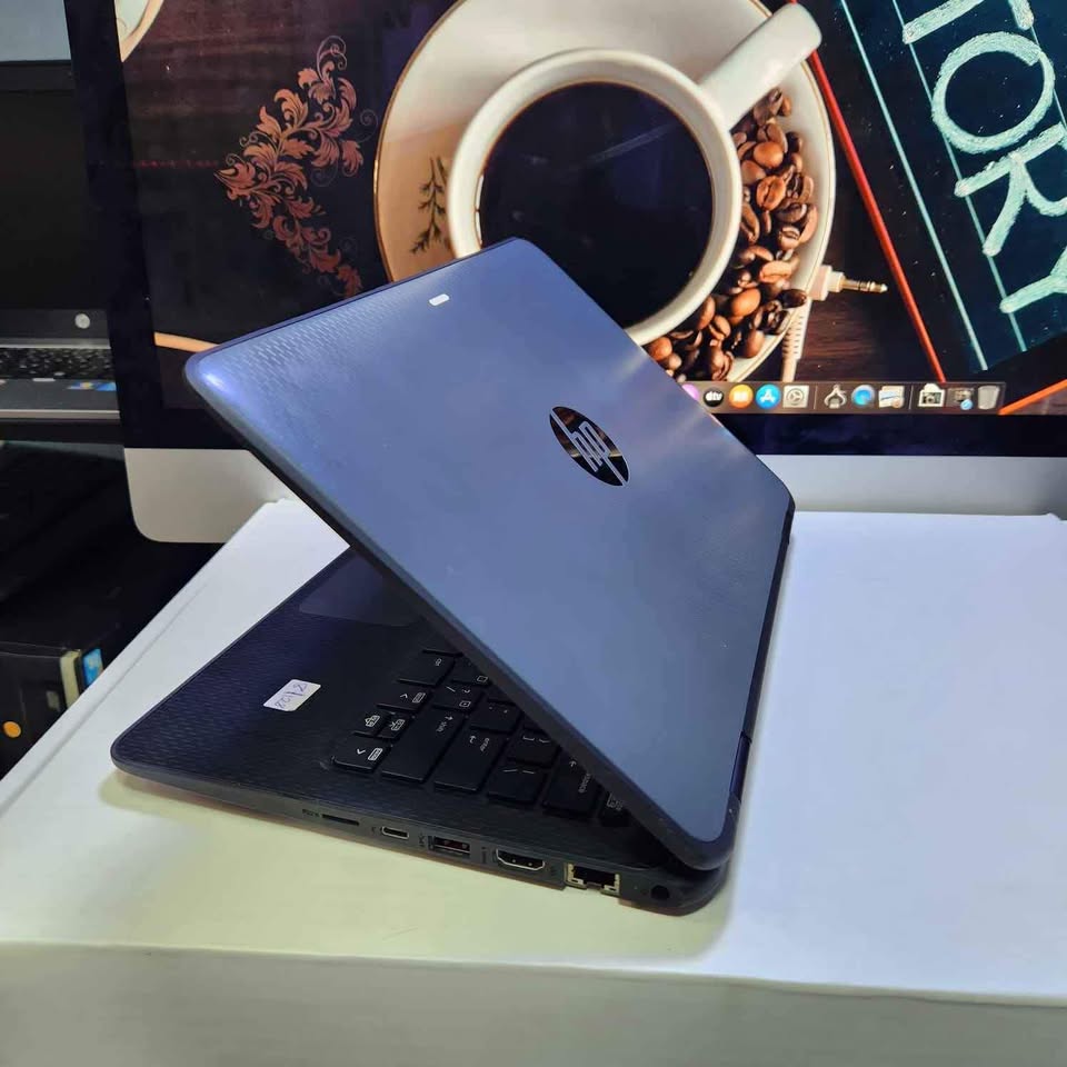 HP ProBook x360 11 G1 EE Intel core i5 8GB RAM 128GB SSD 11.6 Inch HD Touchscreen Display
Operating system: Windows 10/11 Pro 64-Bit Edition
Memory: 8GB DDR3L – 1600 SDRAM
Storage: 128GB M.2 SSD