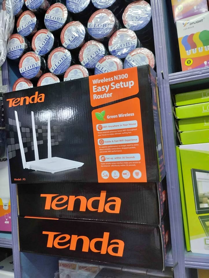 tenda F3 300Mbps Wireless WiFi Router/Repeater
.Tenda F3 is a wireless N300 Easy Setup Route especially deigned for small and medium houses. 3*5dBi high gain omni-directional antennas boost