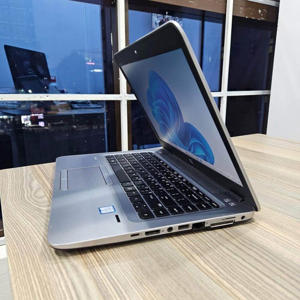 Hp Elitebook 840 G3 Intel Core i5 6th Gen 8GB RAM 256GB SSD 14 Inches FHD Display 14 inches (35.6 cm) Widescreen LED backlight; Full HD standard-viewing angle (SVA) eDP anti-glare, Slim Design; 16:9