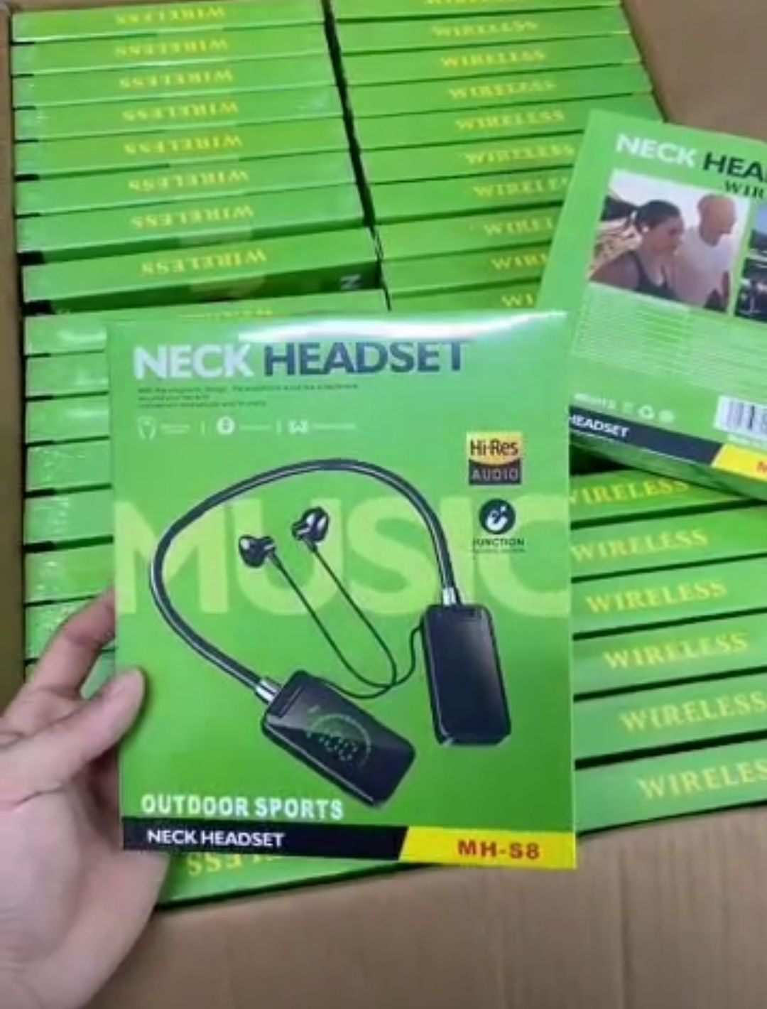 Best Quality Wireless Neckband Design Headset KIN KL-100 Sports Headphones Bluetooth In-Ear Earphones