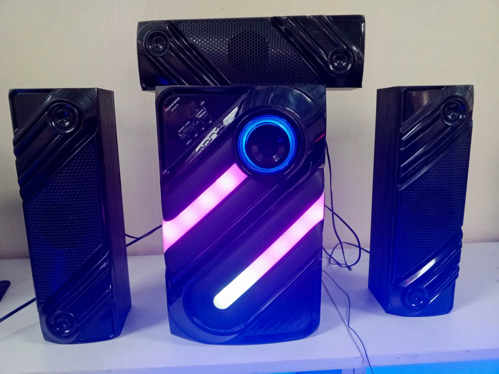 NEW TAGWOOD LS-831A 11000W 3.1CH WOOFER SUBWOOFER BLUETOOTH CINEMA HOME THEATRE MULTIMEDIA SPEAKER SYSTEM FULLY FUNCTIONAL REMOTE CONTROL