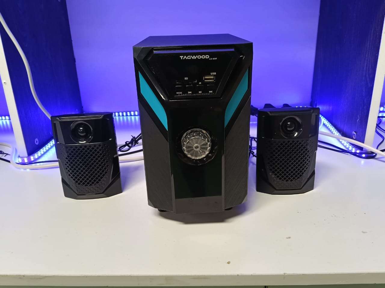 TAGWOOD LS-421F 2.1CH 6000W MULTIMEDIA SPEAKER SYSTEM BLUETOOTH/FM RADIO USB TF CARD