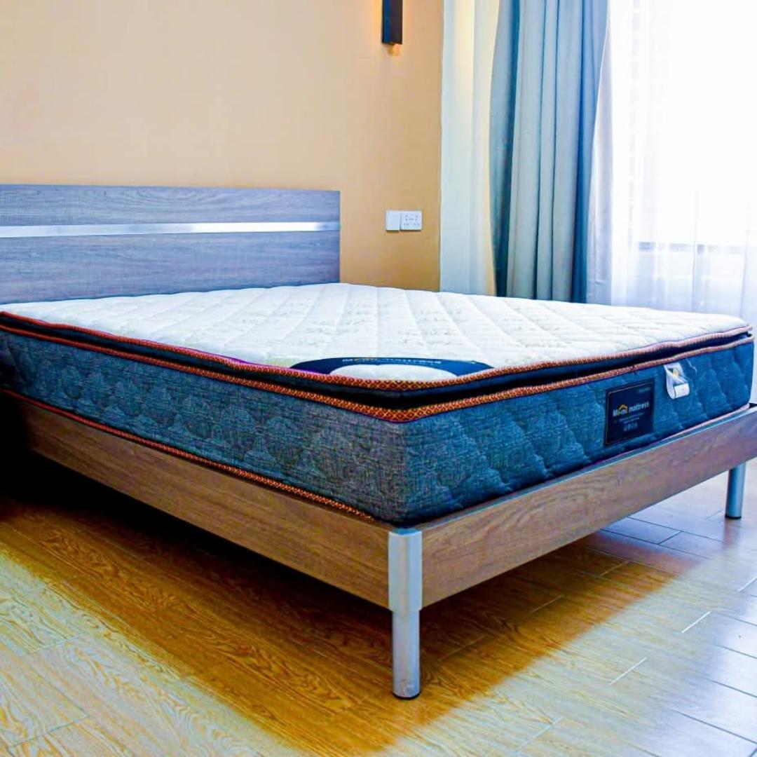 Twin Premium Luxury Spring Mattress. zero disturbance,Soft and breathable Fabric.Pocket spring