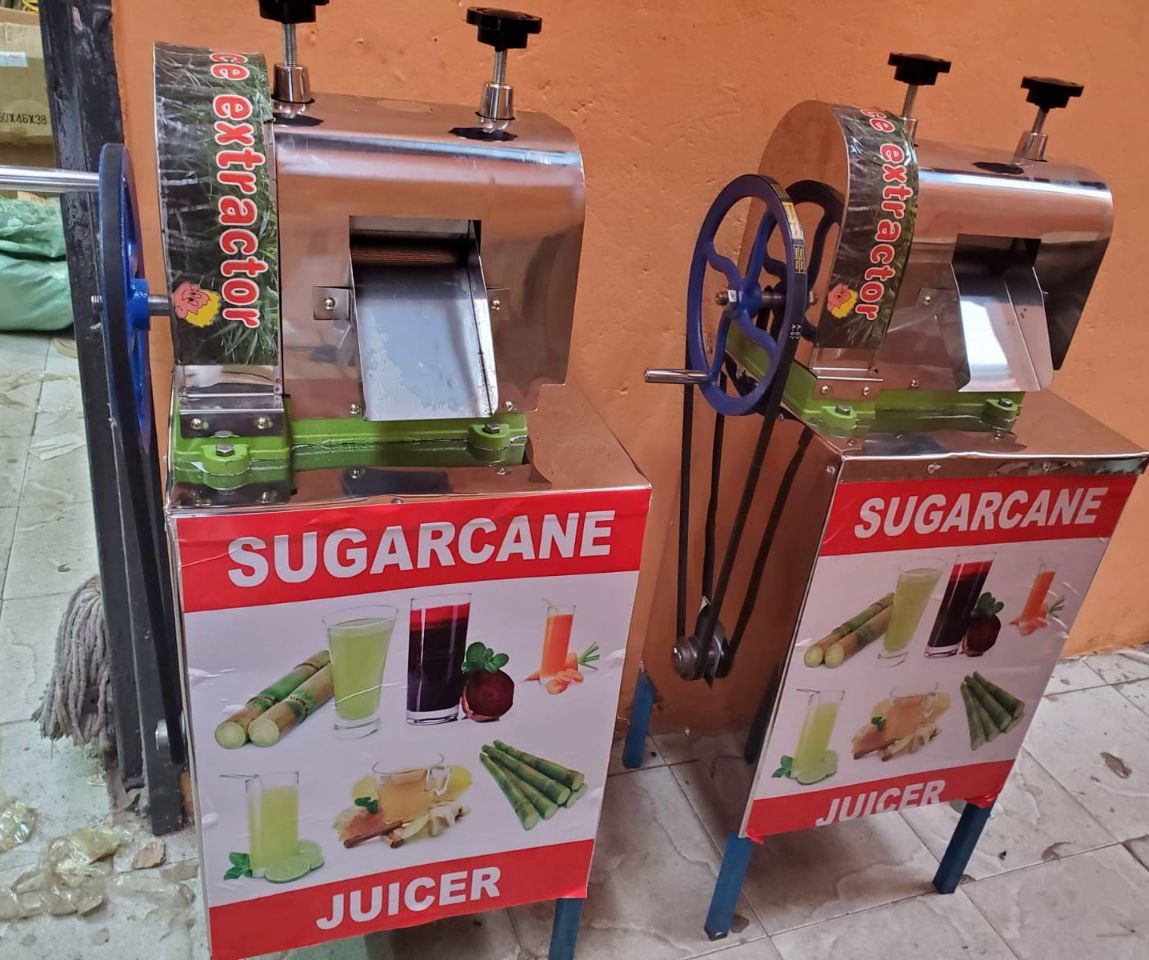 Electric/ manual sugarcane juicer extractor machine