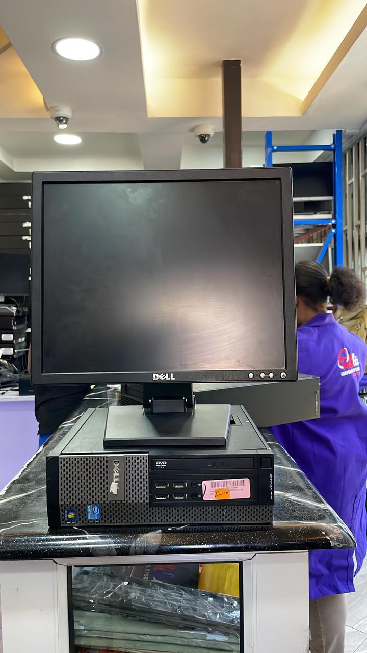 Black   Friday 🛒 🛍️ 🛒   🛍️ 🛒🛍️ A reliable and durable business desktop with the following key features:*** **Processor:** Intel Core i5, 2.3GHz* **RAM:** 4GB DDR3* **Storage: **500GB HDD* **Disp