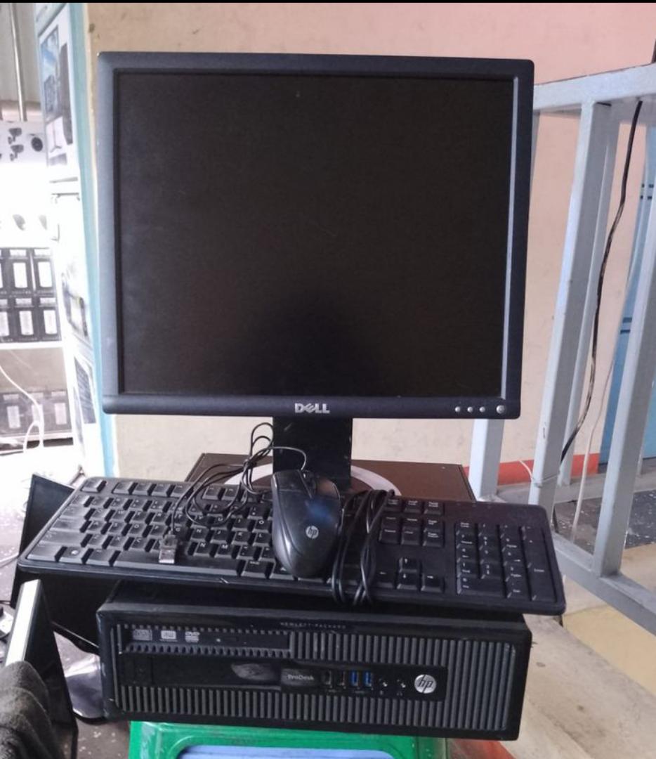 Black   Friday 🛒 🛍️ 🛒   🛍️ 🛒🛍️ A reliable and durable business desktop with the following key features:*** **Processor:** Intel Core i5, 2.3GHz* **RAM:** 4GB DDR3* **Storage: **500GB HDD* **Disp