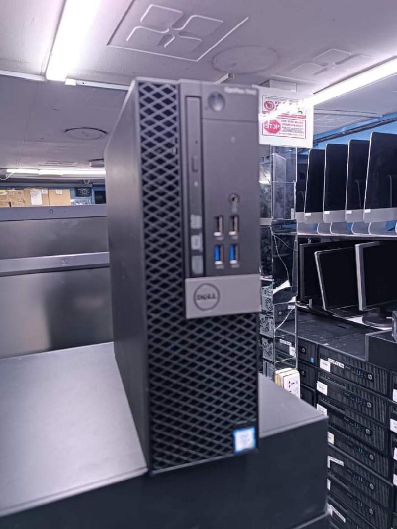 Black   Friday 🛒 🛍️ 🛒   🛍️ 🛒🛍️ A reliable and durable business desktop with the following key features:*** **Processor:** Intel Core i5, 2.3GHz* **RAM:** 4GB DDR3* **Storage: **500GB HDD* **Disp