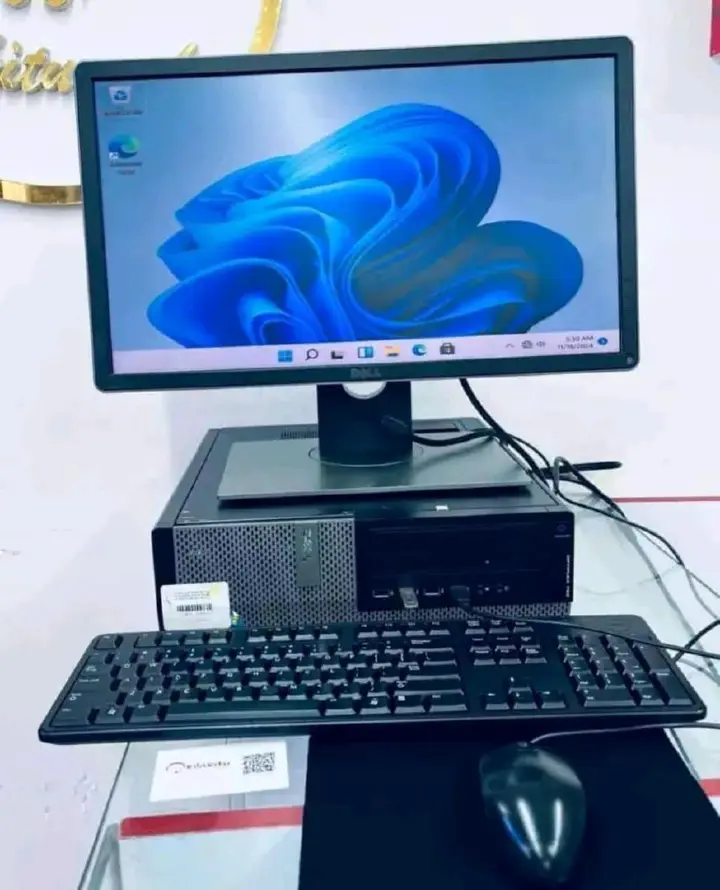 HP Refurbished EliteDesk 800 G1 4th Gen Core I5 4GB RAM 500GB HDD SFF Desktop + 19" DELL Monitor (complete Setup)                                                                                      .