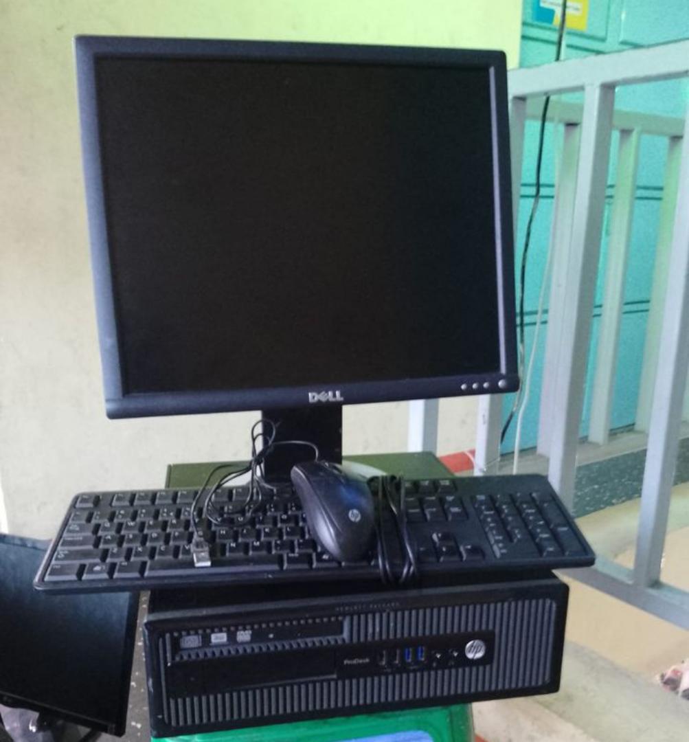 Black   Friday 🛒 🛍️ 🛒   🛍️ 🛒🛍️ A reliable and durable business desktop with the following key features:*** **Processor:** Intel Core i5, 2.3GHz* **RAM:** 4GB DDR3* **Storage: **500GB HDD* **Disp