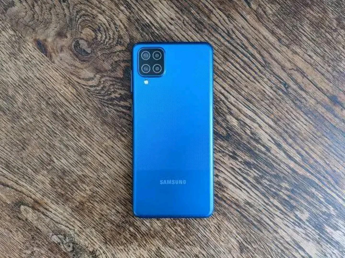 Refurbished Samsung Galaxy A12 Deal on Samsung Galaxy A12! Get ready to experience the future of smartphones with the Samsung Galaxy A12! Available now on Kilimall, this powerful device is well packed