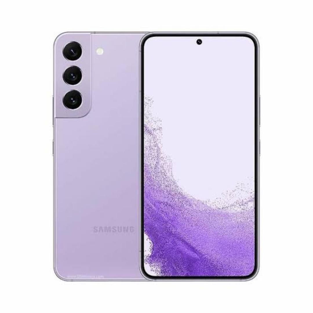 Samsung Galaxy S22 Ultra 5G features and specifications in Kenya

RAM: 12GB

Internal Storage: 256GB, 512GB

Battery: 5000 mAh

Main camera: 108MP + 12MP + 10MP + 10MP

Front camera: 40 MP

Display: 6