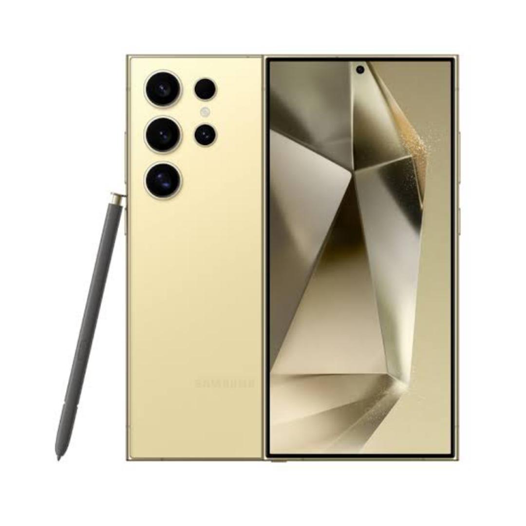 Samsung Galaxy S22 Ultra 5G features and specifications in Kenya

RAM: 12GB

Internal Storage: 256GB, 512GB

Battery: 5000 mAh

Main camera: 108MP + 12MP + 10MP + 10MP

Front camera: 40 MP

Display: 6
