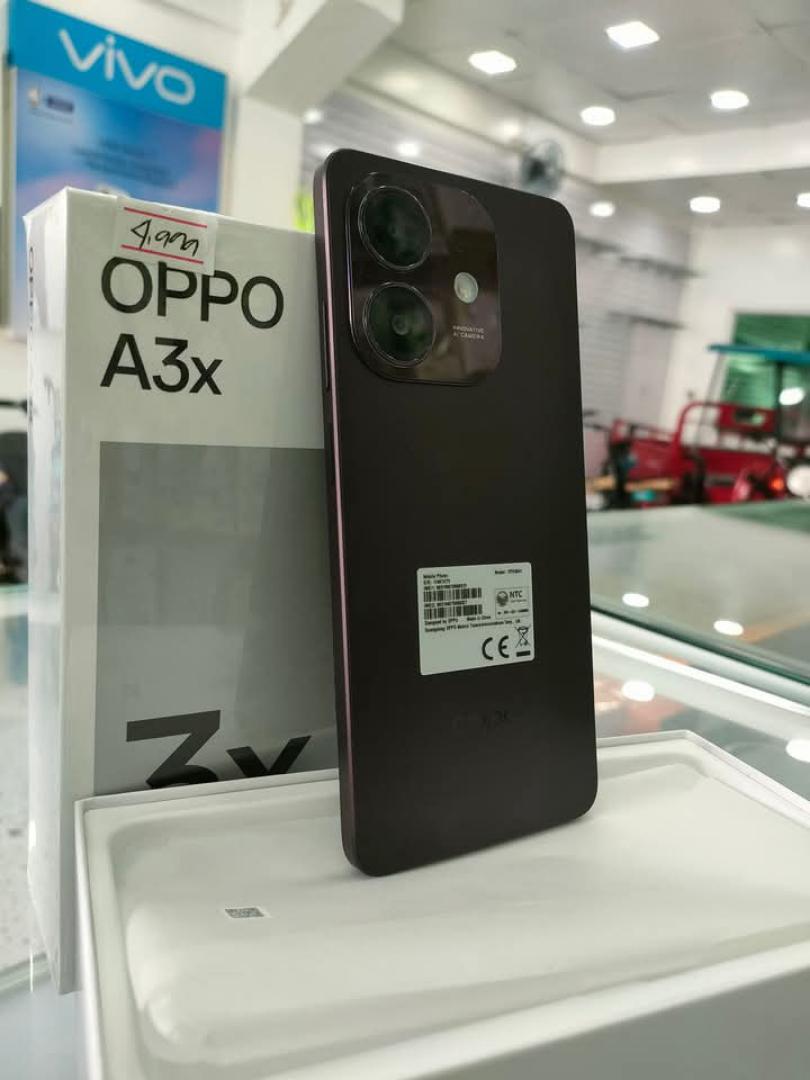 Black Friday BRAND NEW Oppo A3X deals 🤝💯,IPS LCD DISPLAY 6.67" INCHES,(128 GB ROM +4GB RAM)5100MAH,90HZ,ANDROID 14  COMES WITH FREE GIFTS (wireless earbuds ) FOR YOU comes with a 120 Hz refresh rate