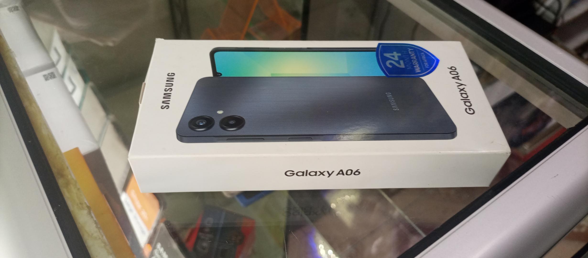 OFFER!! 2-Year Local Warranty Samsung Galaxy A16 128GB+4GB 6.7" Super AMOLED Display 50MP Triple Camera Android 14 Mediatek Helio G99 5000mAh 25W Type-C Charge Smart Phones phone 2-Year Local Warranty