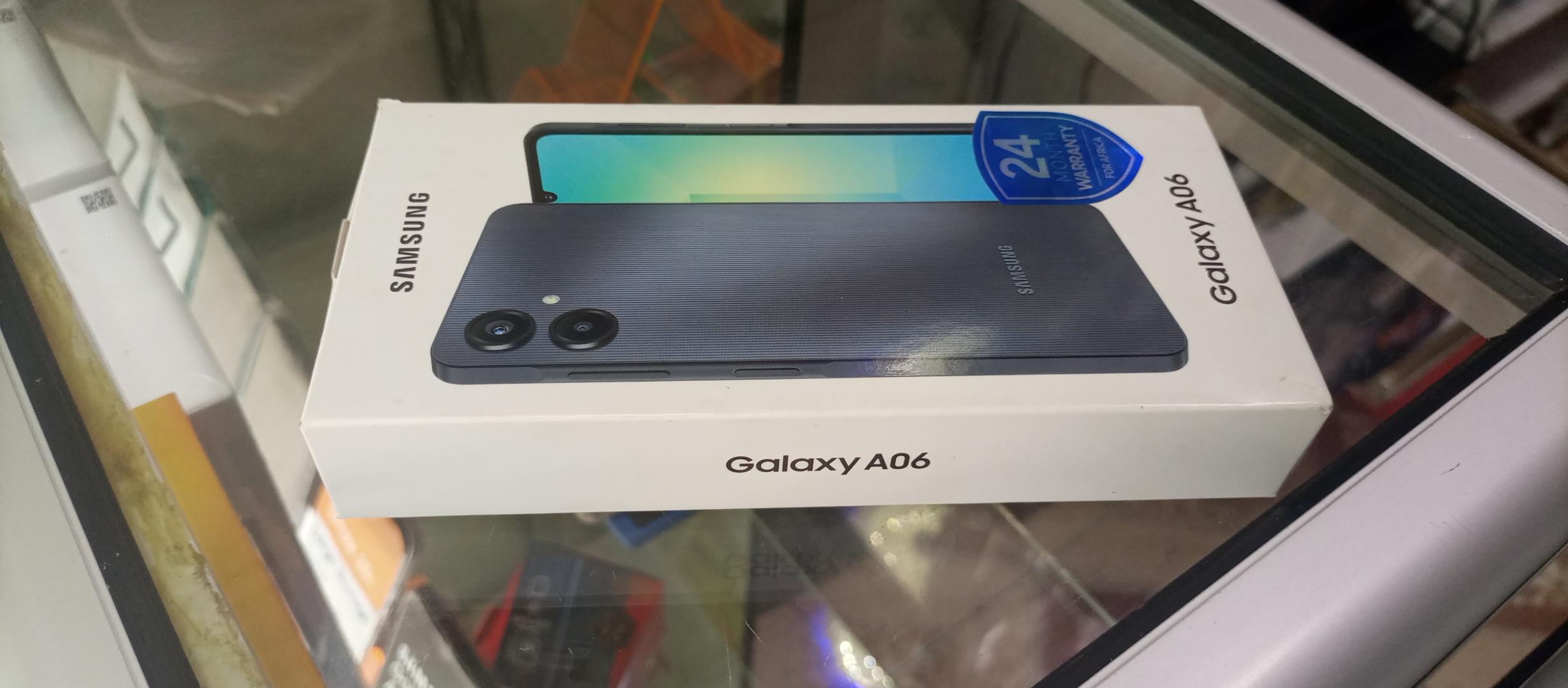 OFFER!! 2-Year Local Warranty Samsung Galaxy A16 128GB+4GB 6.7" Super AMOLED Display 50MP Triple Camera Android 14 Mediatek Helio G99 5000mAh 25W Type-C Charge Smart Phones phone 2-Year Local Warranty