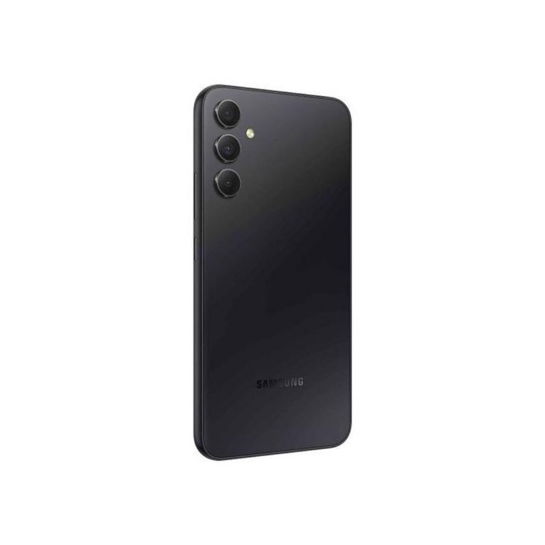 Samsung Galaxy A34 5G’s 1,000nits, Super AMOLED, 6.6-inch display ensures a clear view even when outside. Enjoy silky smooth viewing on the 6.6-inch excellent screen and refresh rates of up to 120Hz