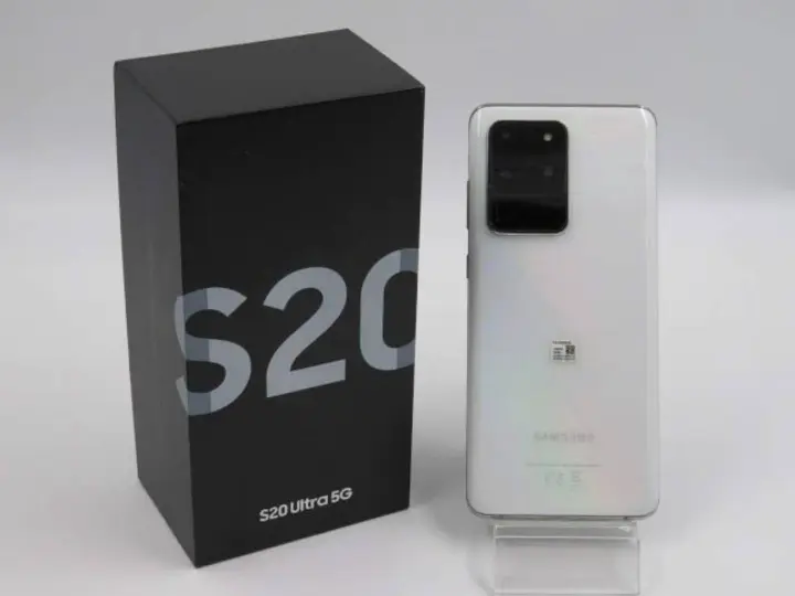 Samsung Galaxy s20 128gb rom gb ram  dual sim 6.2 inches 12mp+64.0mp 12.0mp Experience the future of smartphones with the Samsung Galaxy,a powerhouse of innovation and technology. With its stunning