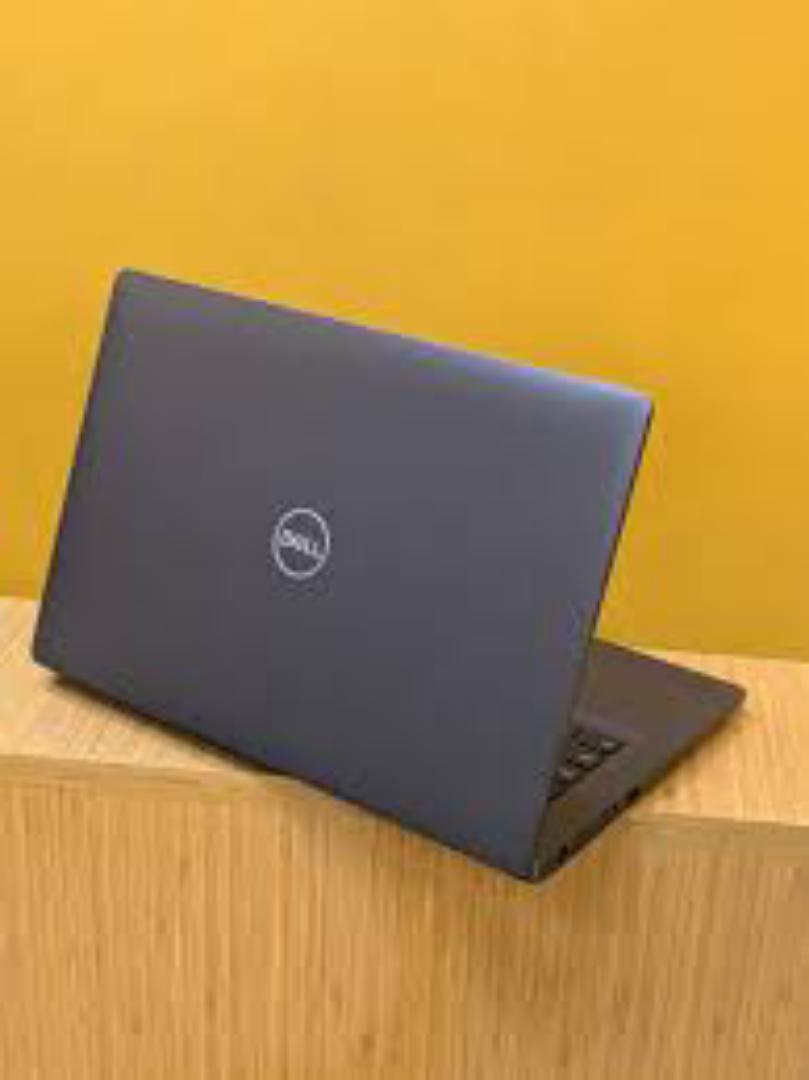 ON OFFER!! DELL LATITUDE 5300 LAPTOP Core i5 -16GB ram 256gb SSD 15.6 Dell Latitude 5300 Business Laptop 13.3" Display 8th Gen Intel Core i5-8365U Quad-Core Upto 4.1GHz 16GB DDR4 RAM 256GB PCIe M.2 SS