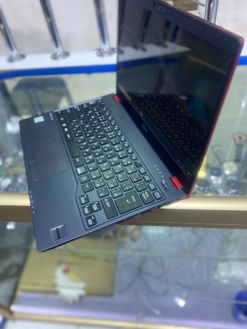 Fujitsu Lifebook U939/B – REFURBISHED – Intel Core i5-8365U, 8GB RAM, 256GB SSD, 13.3” FHD, Windows 10, activated os, Lightweight Business Laptop
