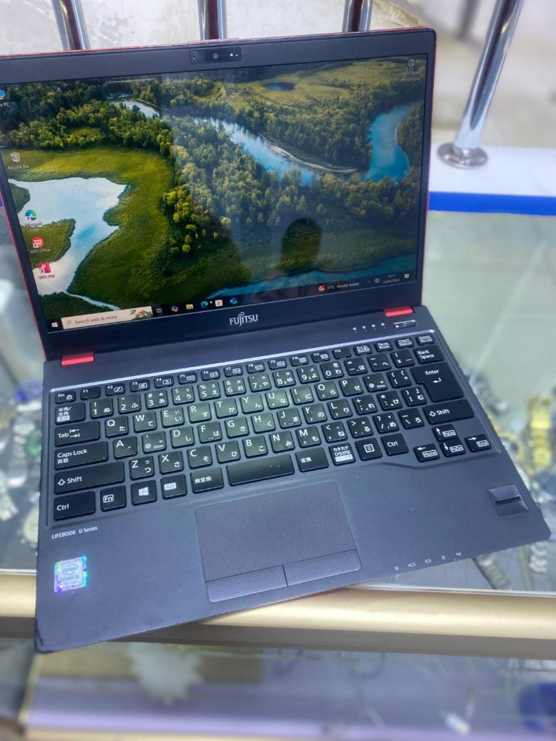 Fujitsu Lifebook U939/B – REFURBISHED – Intel Core i5-8365U, 8GB RAM, 256GB SSD, 13.3” FHD, Windows 10, activated os, Lightweight Business Laptop