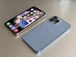 NEW IPHONE 13 128GB DUAL BOXED AND SEALED Apple iPhone 13 128GB ROM 4GB RAM 6.1" Super Retina XDR OLED Display 5G Speed Apple A15 Bionic Hexa-core iOS 15 Dual 12MP Camera 3240mAh Battery Boxed 1 Year