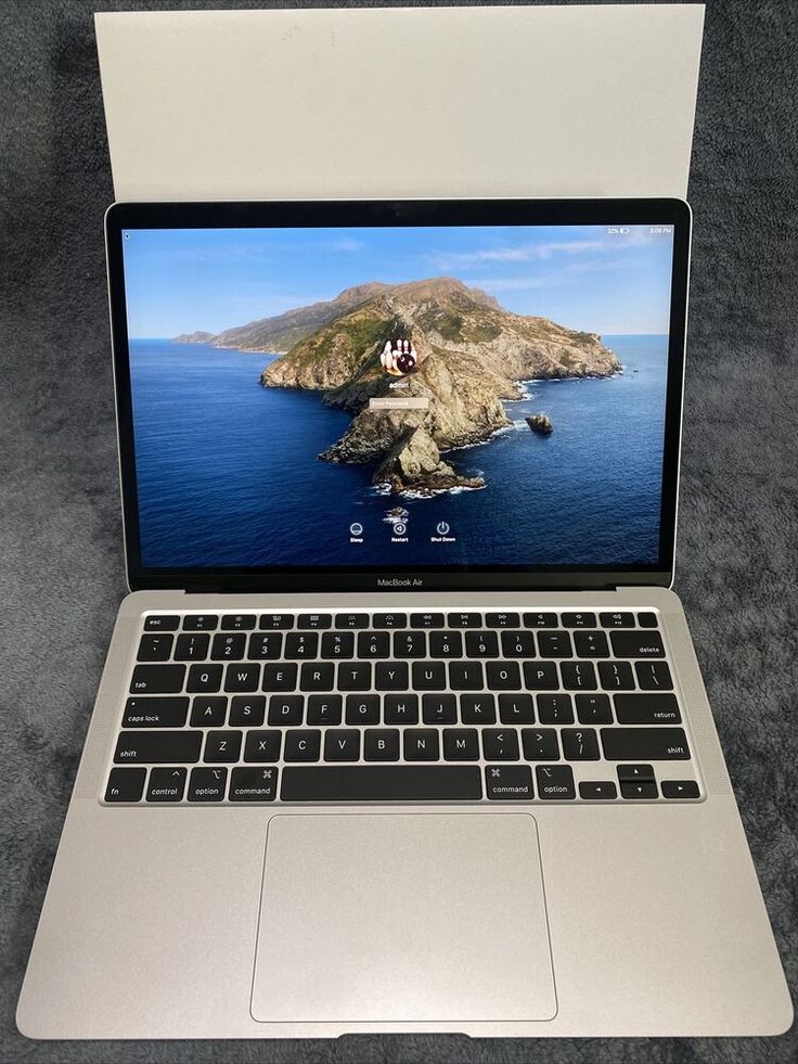 Apple MacBook Air 8th Gen Intel Core i5 8GB RAM 128GB SSD 13" Retina Display Bluetooth Webcam WiFi Intel UHD Graphics 617 2018 A1932 Ex Uk 6 Months designed for professionals, students, and creatives.