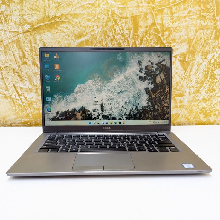 Dell Latitude 7400 x360 Notebook 8th Gen Intel Core i7-8350U 16GB DDR4 RAM 256 GB SSD 14" Touchscreen Bluetooth Webcam WiFi Integrated Intel UHD 620 Certified Ex Uk 6 Months Warranty        .